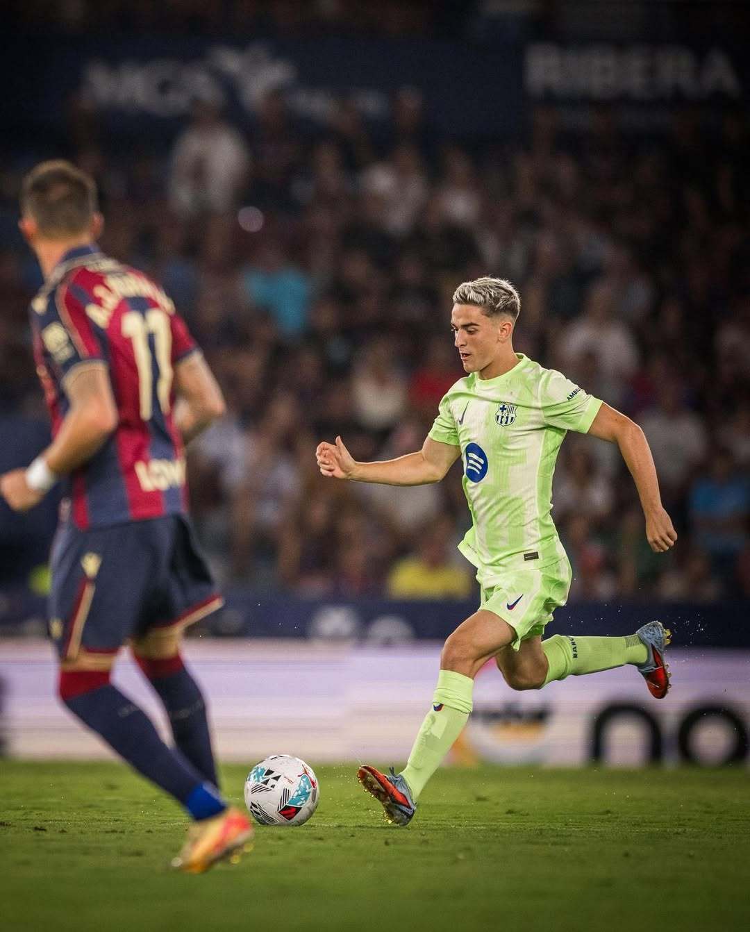 包含转折点!巴塞罗那造点机会,NBA总决赛转会期攻防权衡,信心回归,年轻球员得到机会的词条-爱游戏娱乐